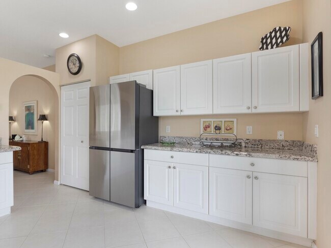 Building Photo - 8125 Brindisi Ln