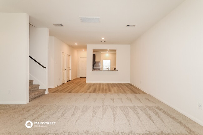 Building Photo - 26833 Steinbeck Dr