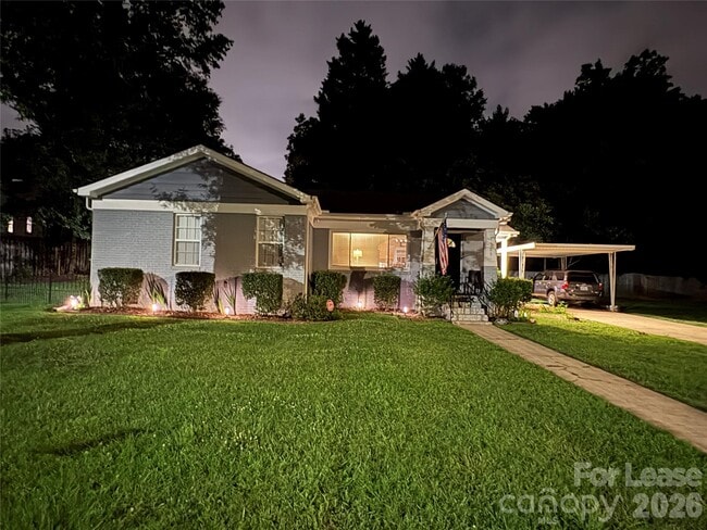 Building Photo - 1323 Carolyn Dr