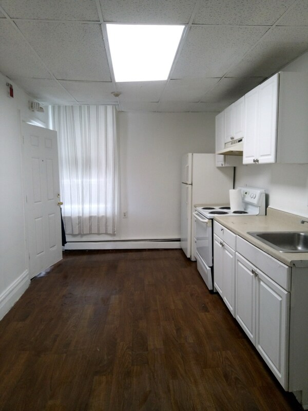 Foto del edificio - 524 E Lincoln Hwy