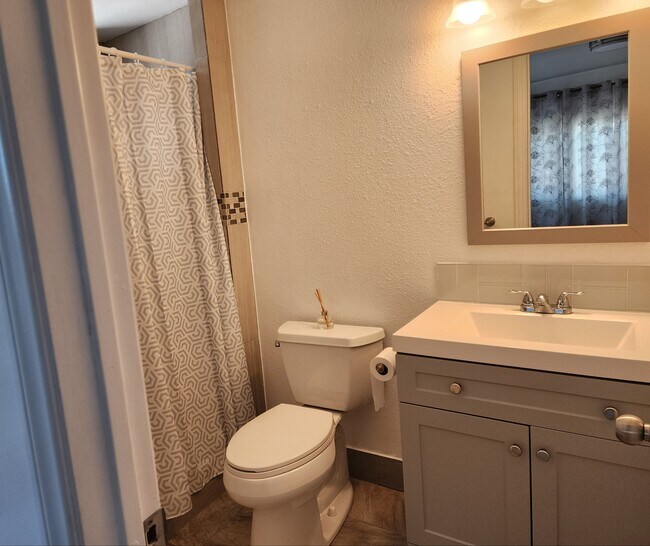 Foto del edificio - 4173 Dellwood St