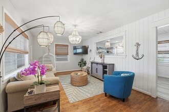 Building Photo - 3101 Kleinmann Ave