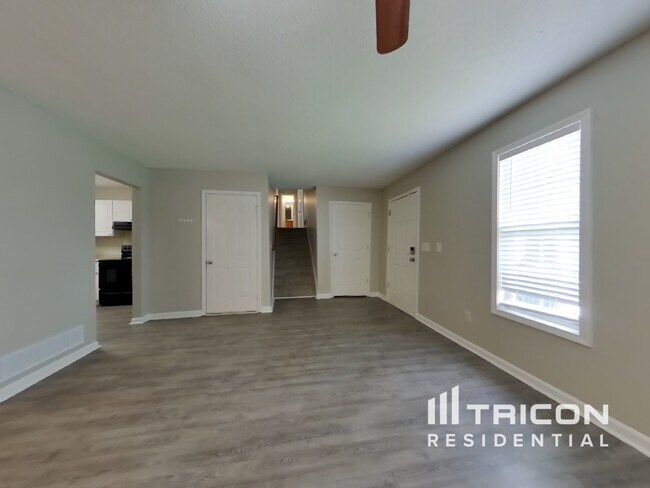 Foto del edificio - 622 Meadows Ct