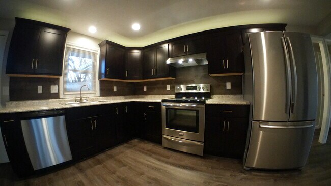 Building Photo - 41555 Northwood St