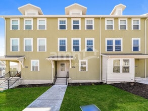 Building Photo - 6037 W Copperhawk Dr