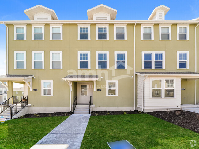 Building Photo - 6037 W Copperhawk Dr