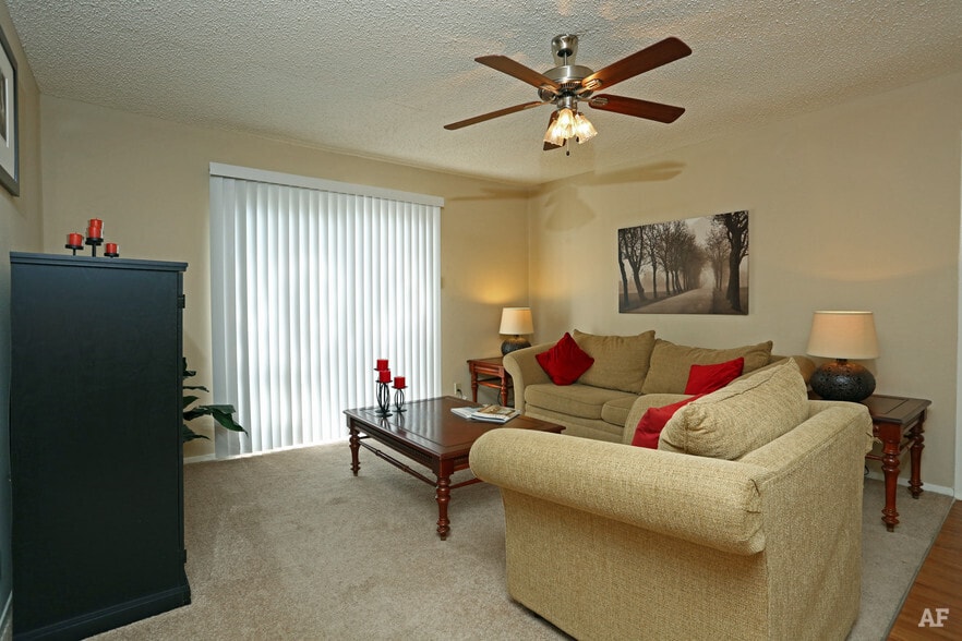 Primary Photo - 2829 Timmons Ln
