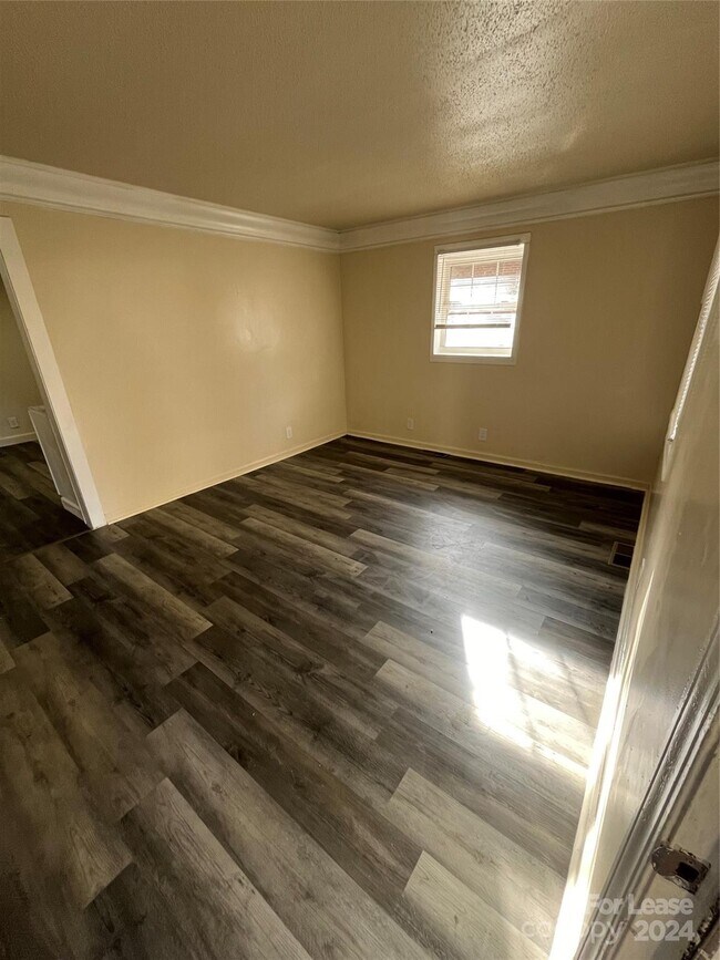 Foto del edificio - 5637 Coulee Pl