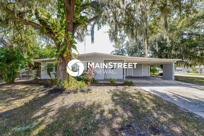Foto del edificio - 3 Bedroom Pet-Friendly Home in Sarasota, FL with Main Street Renewal