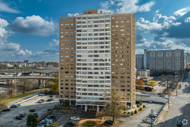 Building Photo - Landmark Condominiums