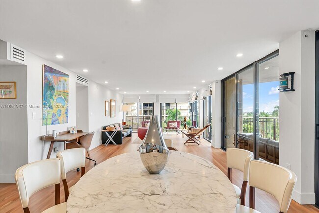 Foto del edificio - 2901 S Bayshore Dr
