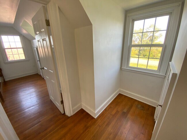 Foto del edificio - 129 Garber Ln