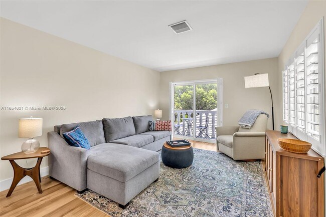 Building Photo - 1150 Madruga Ave
