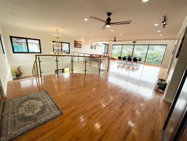 Foto del edificio - 2045 Mott Smith Dr
