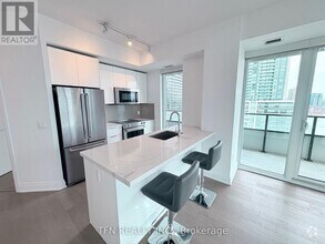 Building Photo - 20-1720 Shore Breeze Dr