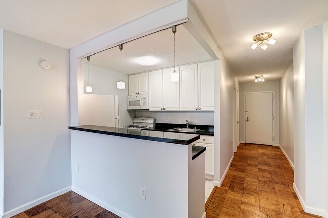 Foto del edificio - 1301 20th St NW