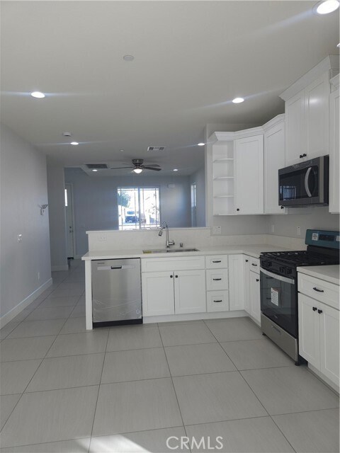 Building Photo - 5215 Peony Ct