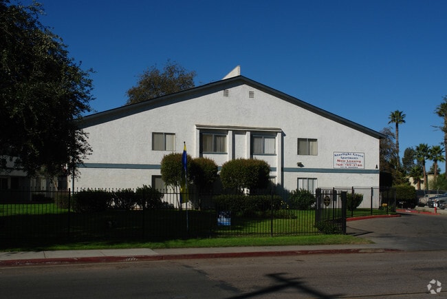 Starlite Grove Apartments - Terre at Preserve