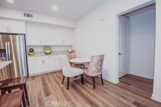 Building Photo - 9391 Solaire Pl