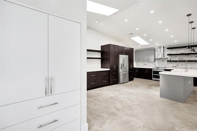 Building Photo - 10328 Boca Springs Dr