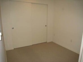 Building Photo - 425 Vine St