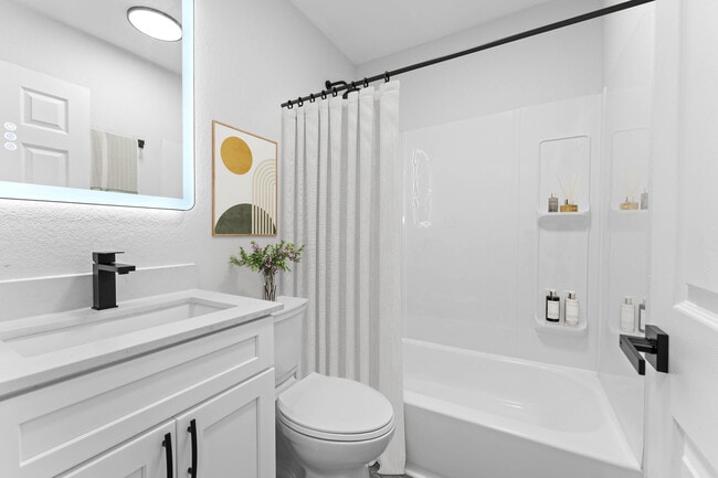 Building Photo - 32 Bellevue Dr