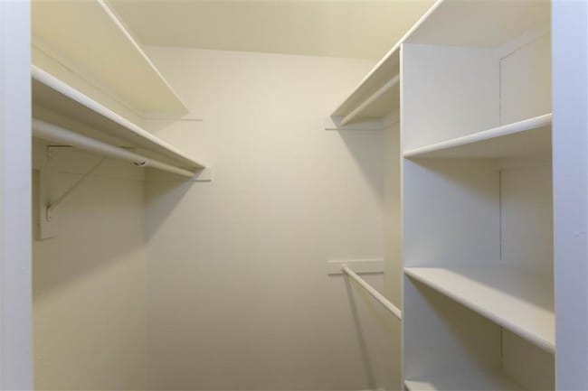 Building Photo - Maddox