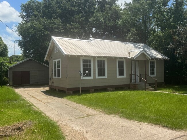 Building Photo - 4912 Breckenridge Ave