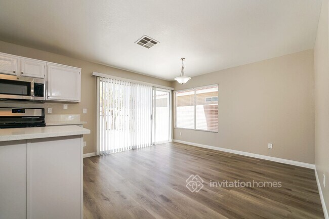 Building Photo - 1715 Ashburn Dr