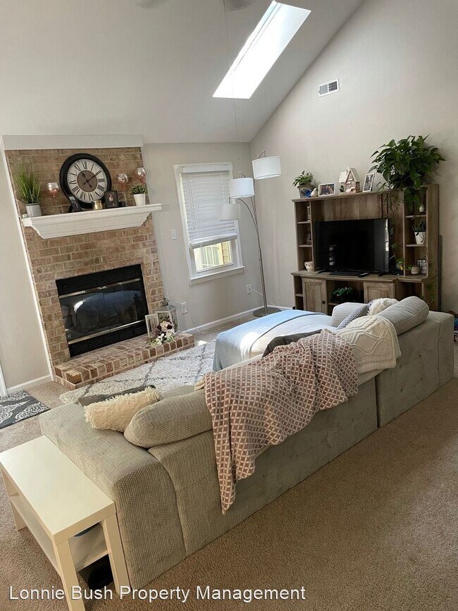 Building Photo - 3 br, 2 bath House - 1824 Castleton Court