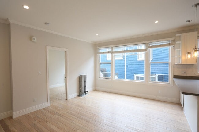 Building Photo - Beautifully remodeled 2BR/1BA with Open Kitchen, Laundry, Pets Considered (171 Montecito #204)