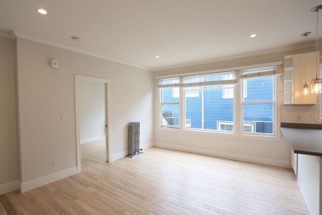 Foto del edificio - OPEN HOUSE: Sunday (12/14) 2:40pm-3:10pm Beautifully remodeled 2BR/1BA with Open Kitchen, Laundry...