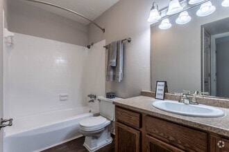 1 BR, 1 BA - 686 SF - The Terraces on Brompton Apartments