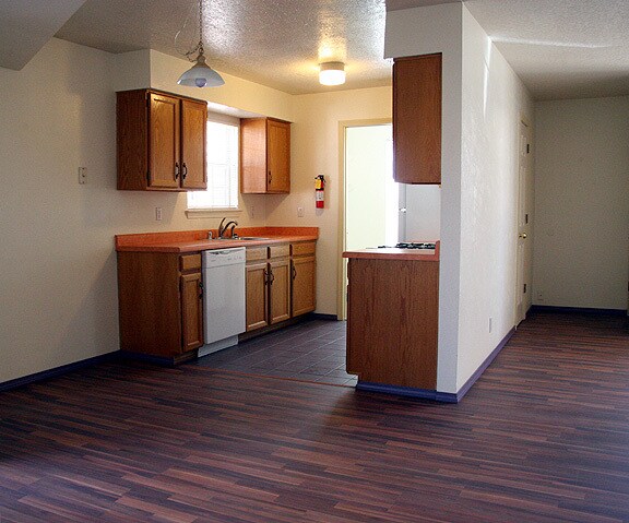 Foto principal - 2531 Candelaria Rd NW