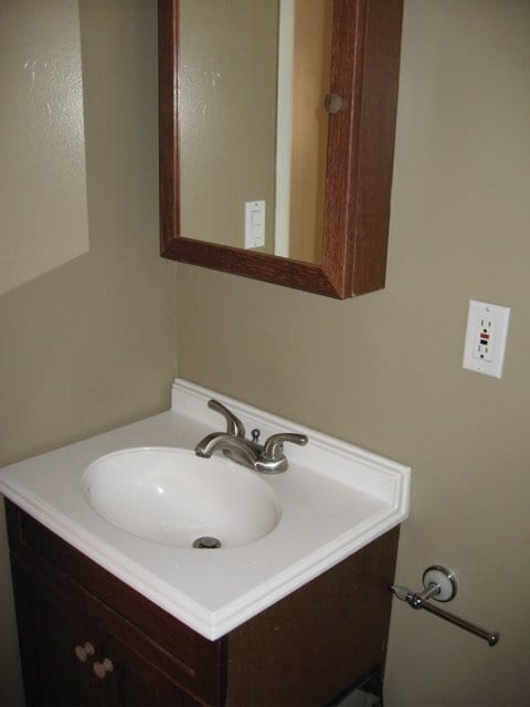Building Photo - 2711 Bellevue Ave