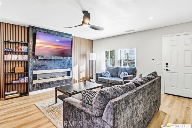 Foto del edificio - 66054 First St