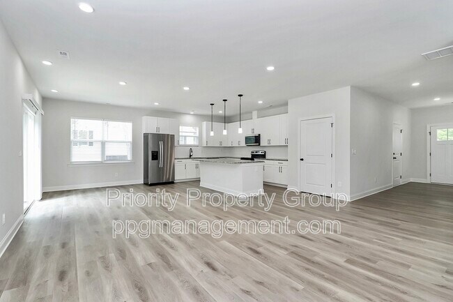 Foto del edificio - 6618 Riverview Dr