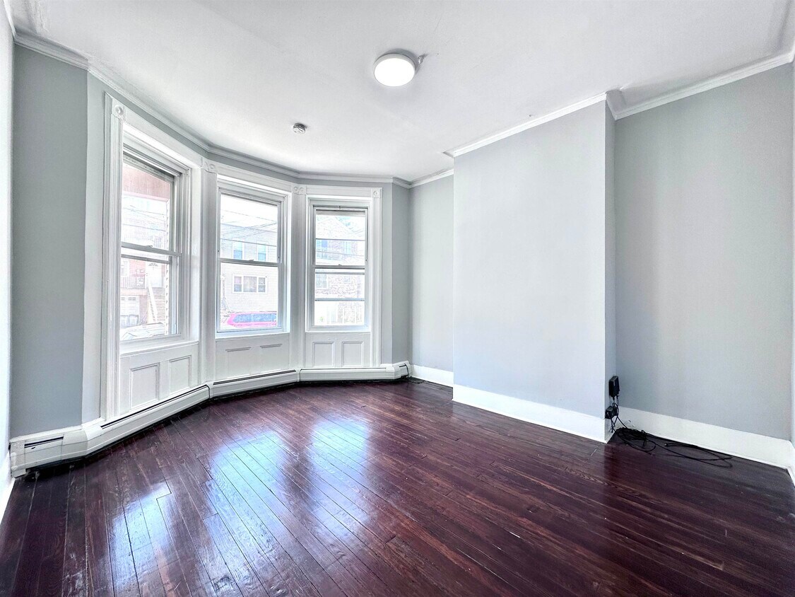 Foto principal - 52 Grace St