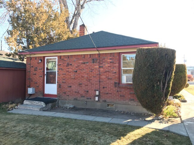 Building Photo - 2712 W Bannock St