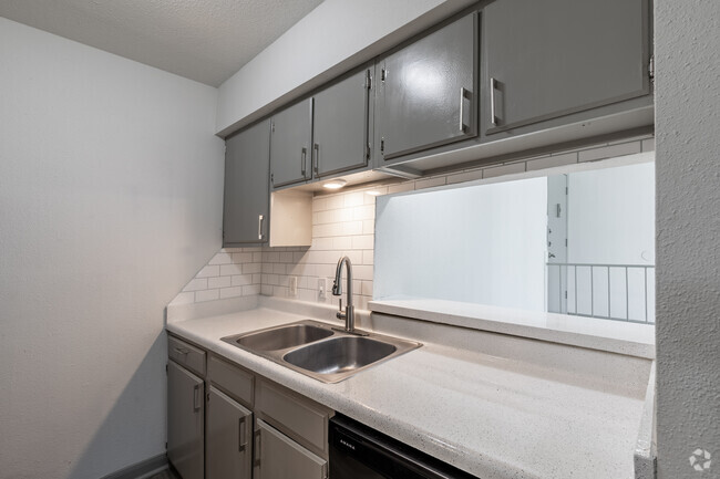 1BR, 1BA - 617 SF - Caspian Apartments