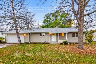 Building Photo - 944 Beacon Ln