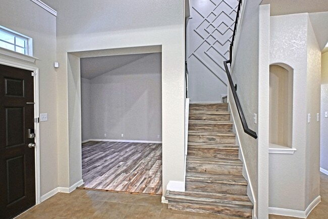 Foto del edificio - 934 Avery Pkwy