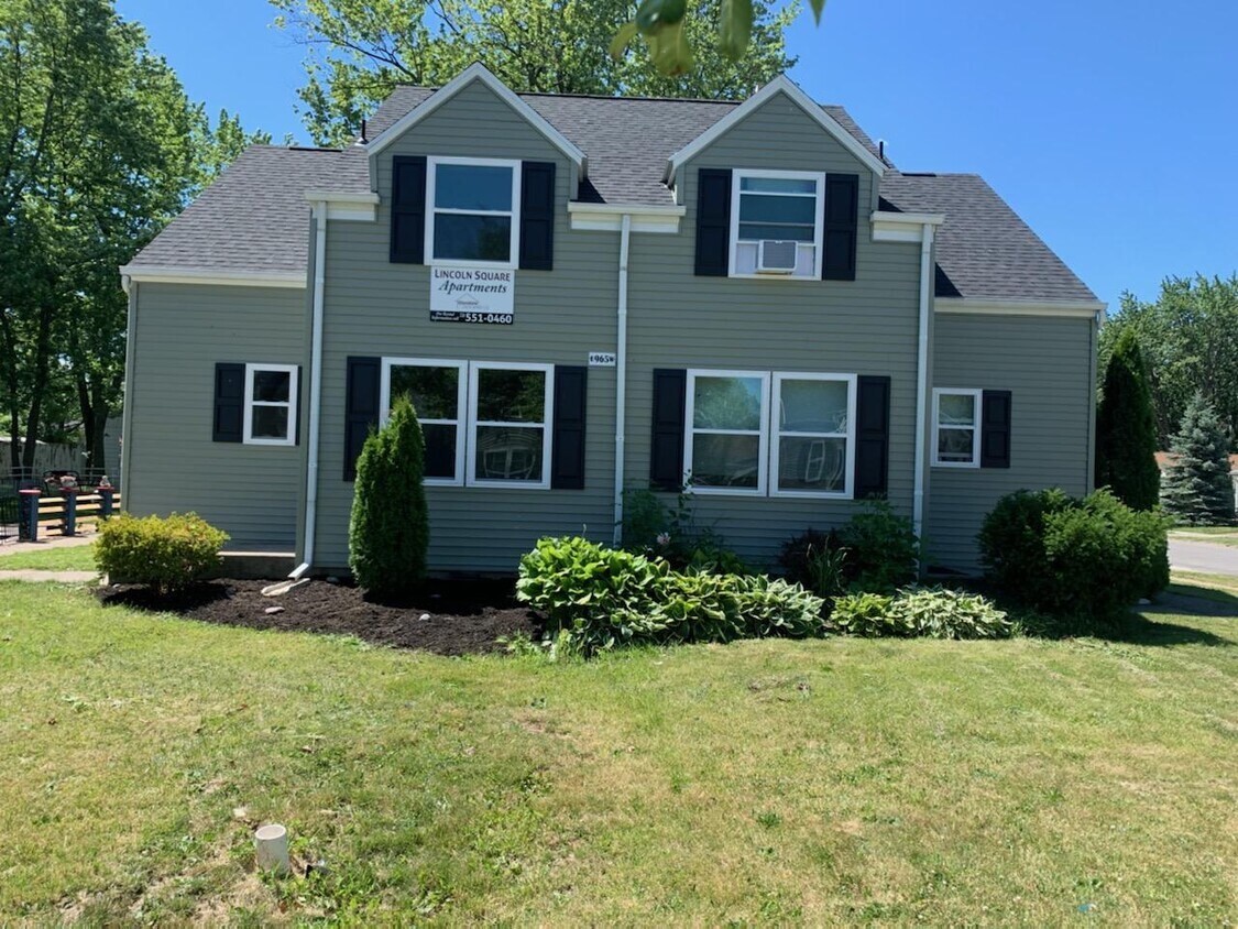 Lincoln Park Duplexes Apartments in Buffalo, NY