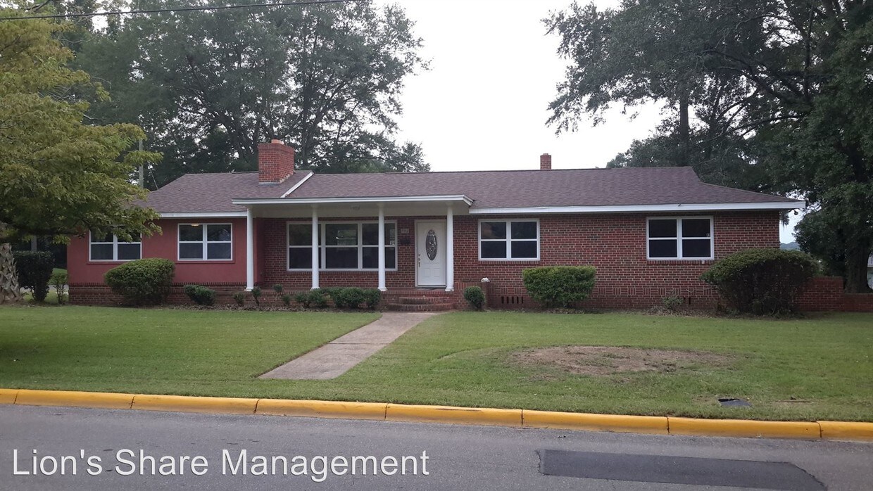 Foto principal - 4 br, 2 bath House - 203 Lincoln Street