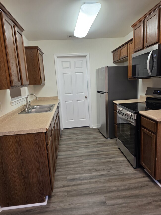 Foto del edificio - 103 Five Oaks Ct