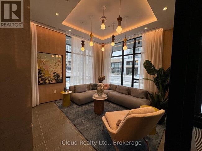 Building Photo - 720 Whitlock Ave