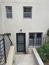 Building Photo - 533 22nd St