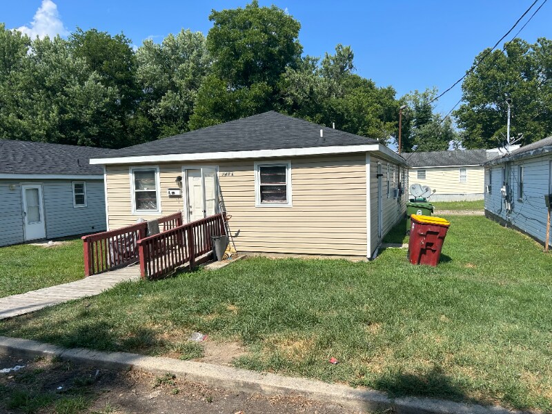 Primary Photo - 749 Mt Airy St