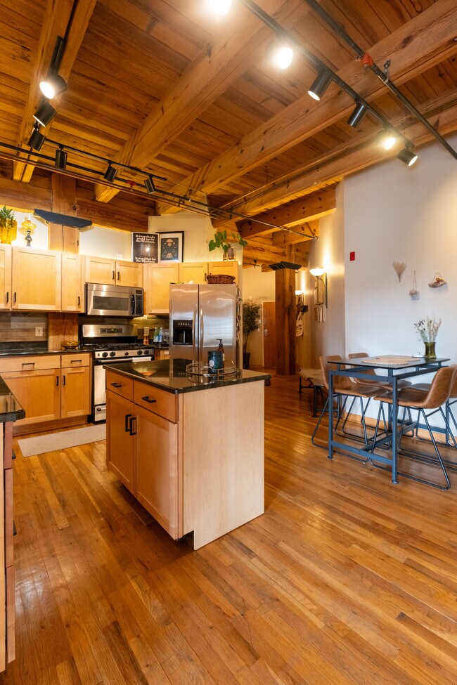 Foto del edificio - 413 N 2nd St