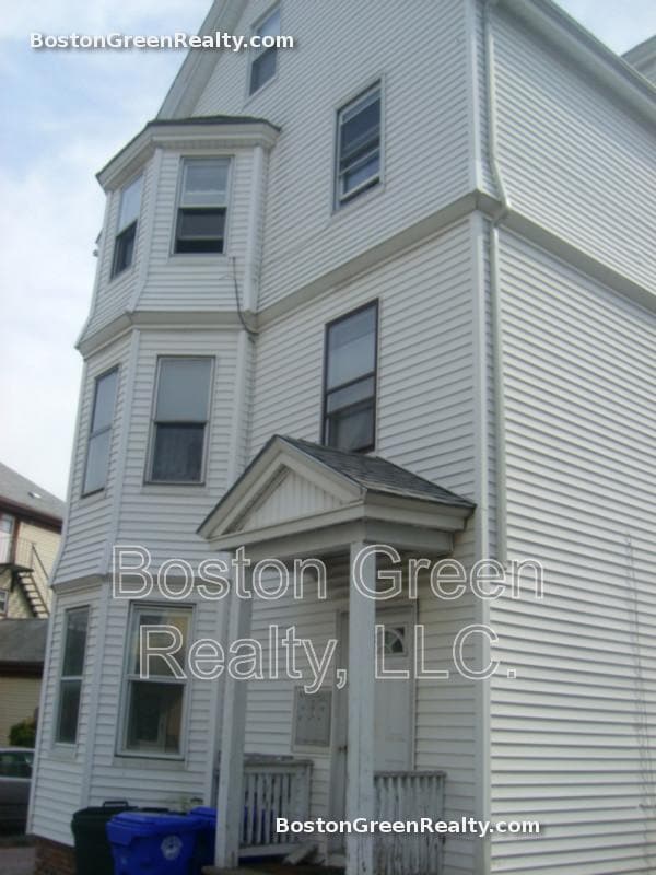 Building Photo - 59 Prince St